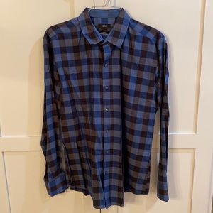 Men’s Hugo Boss Plaid dress shirt